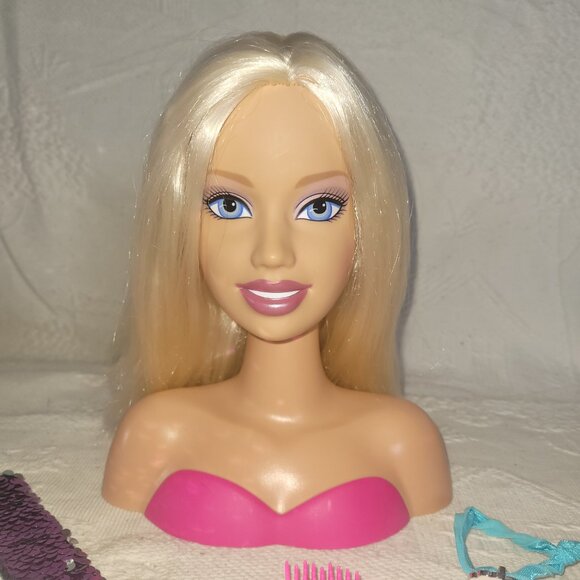 Barbie 2005 Styling Head - Picture 3 of 16